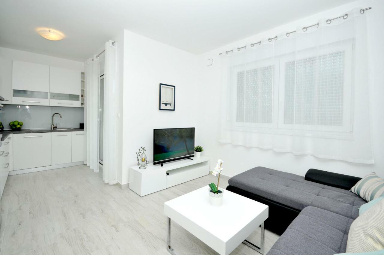 Apartments Town トロギール エクステリア 写真