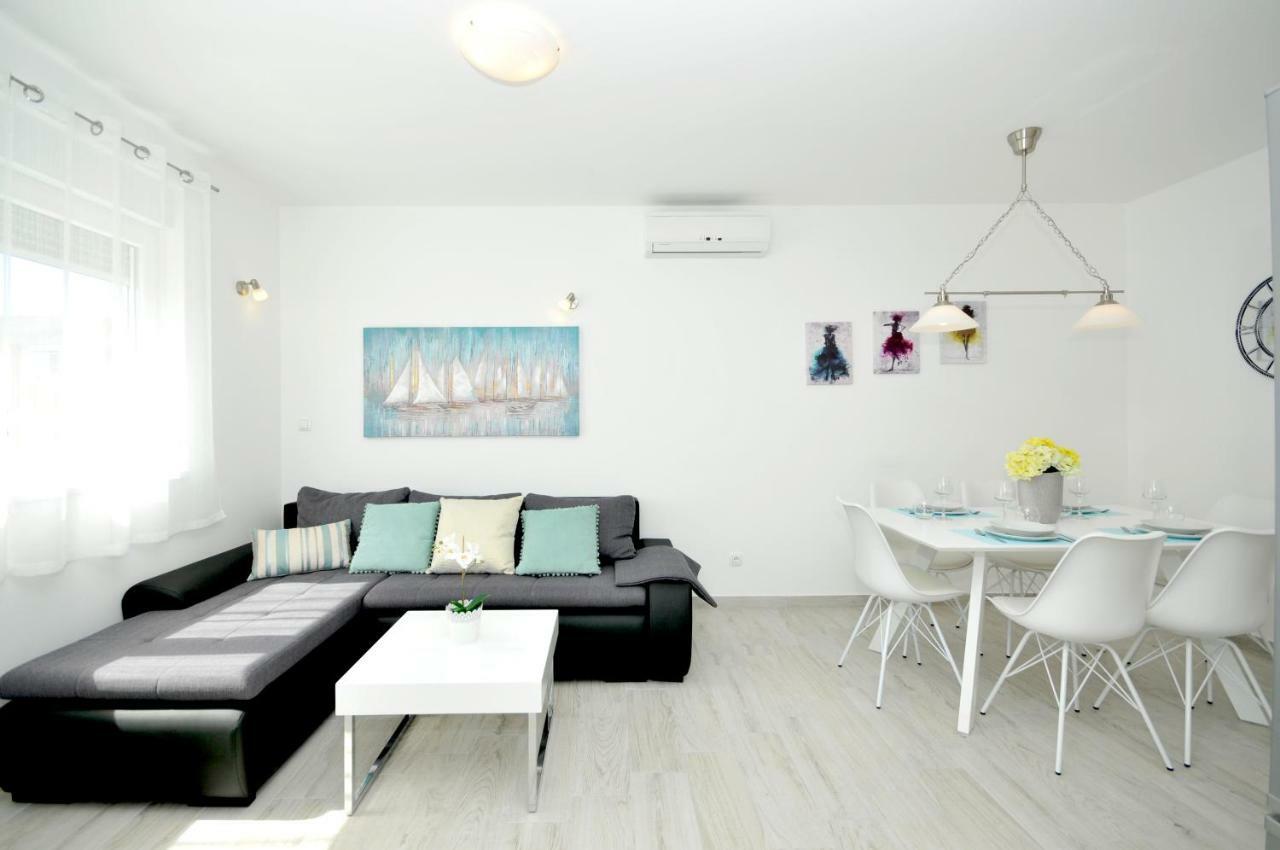 Apartments Town トロギール エクステリア 写真